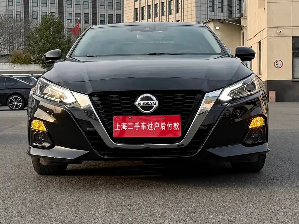 Nissan Teana 2022