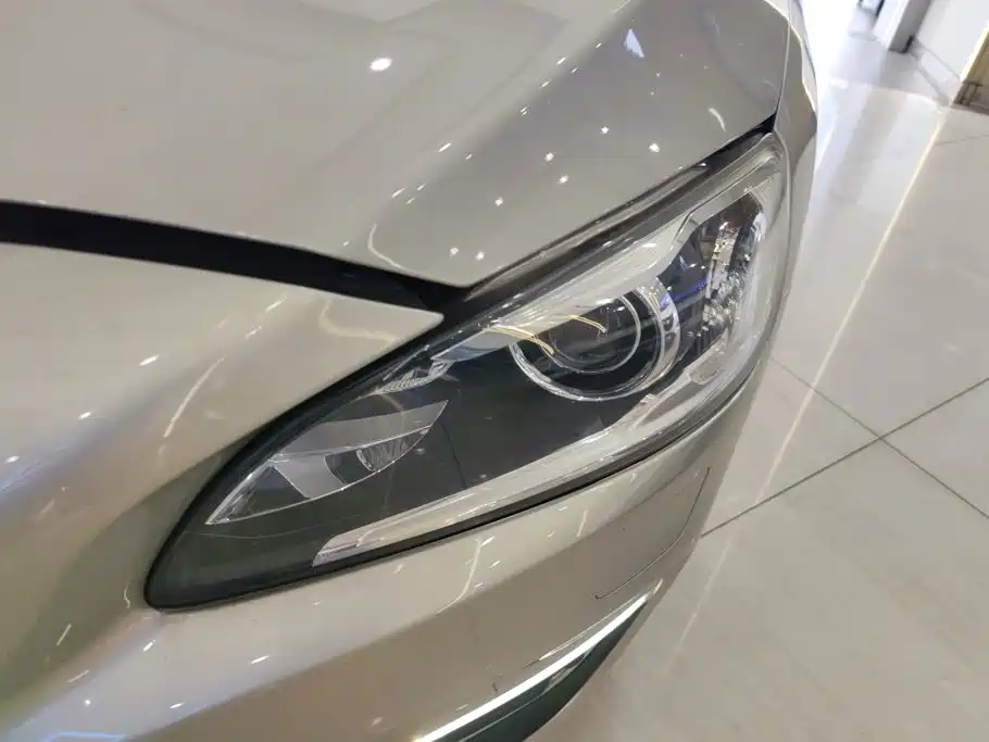 Volvo S60 — миниатюра 5