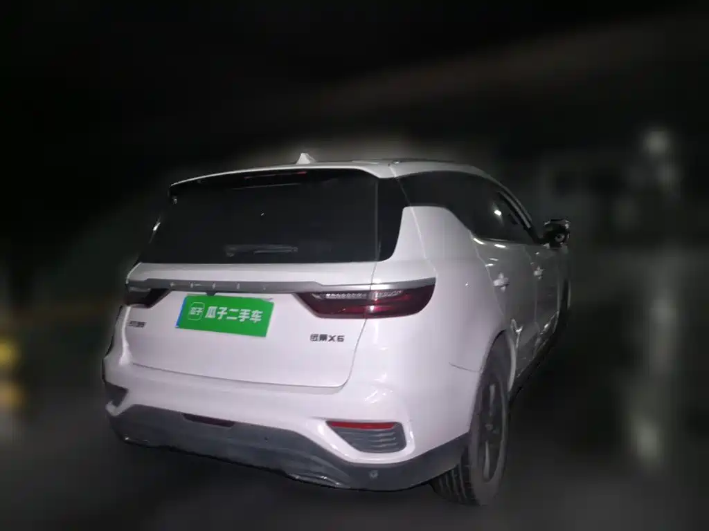 Geely Vision X6 — миниатюра 6