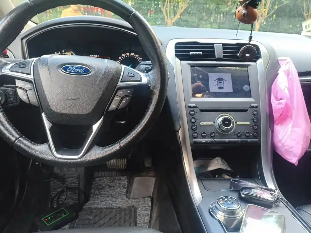 Ford Mondeo — миниатюра 13