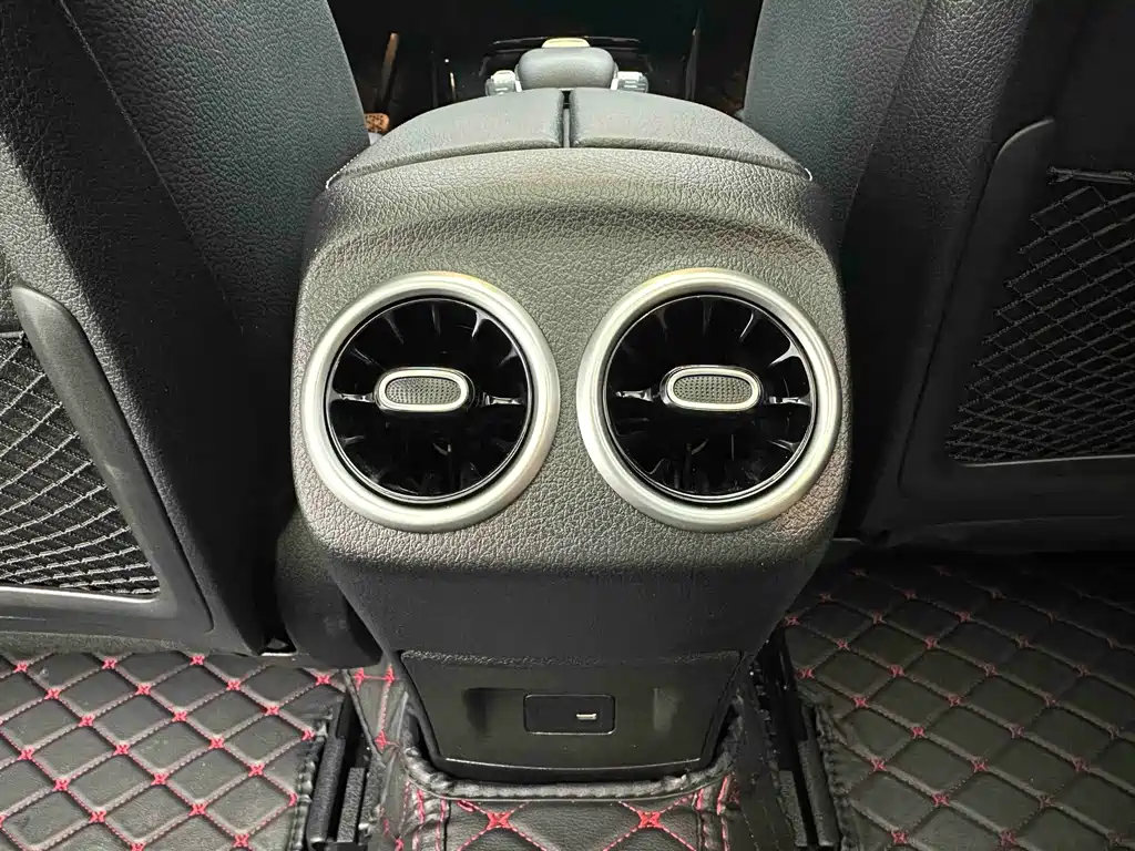 Mercedes-Benz A-Class — миниатюра 12