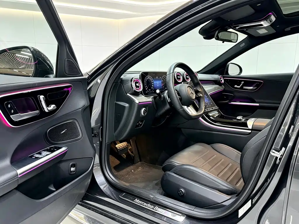 Mercedes-Benz C-Class — миниатюра 4