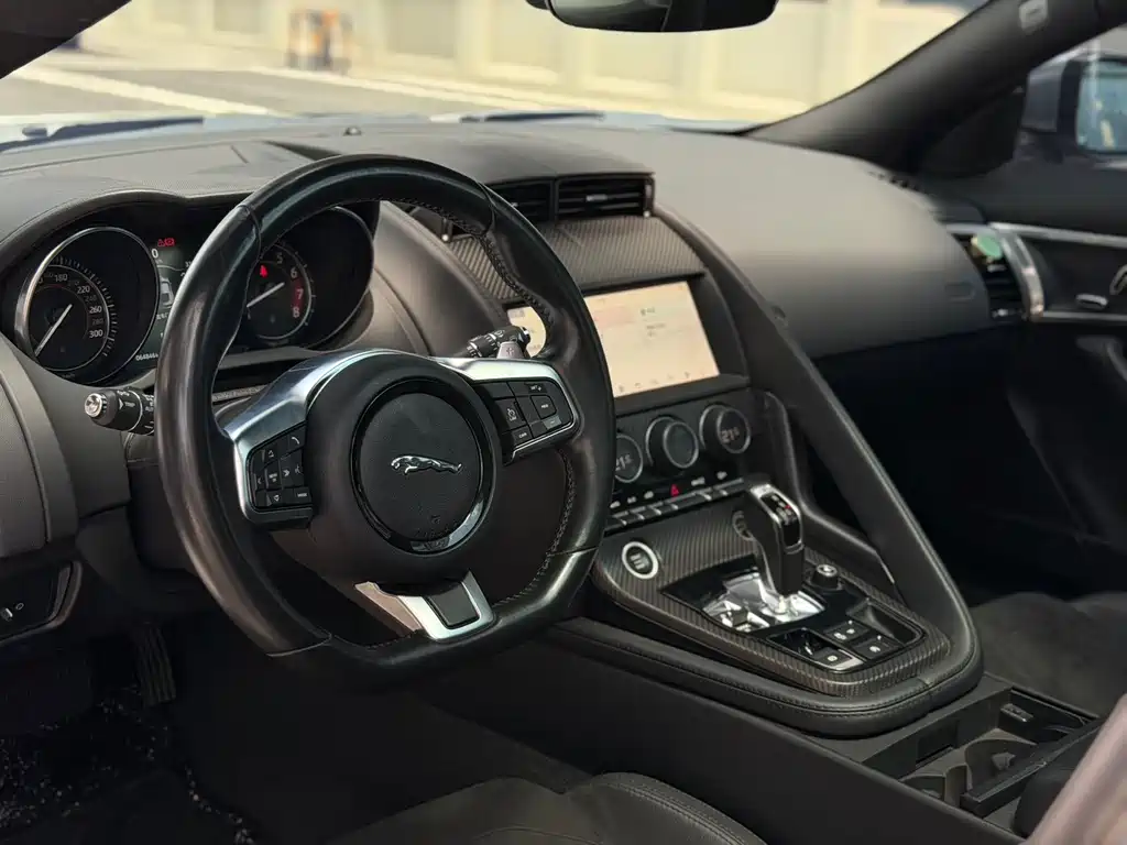 Jaguar F-Type 2019 2.0T