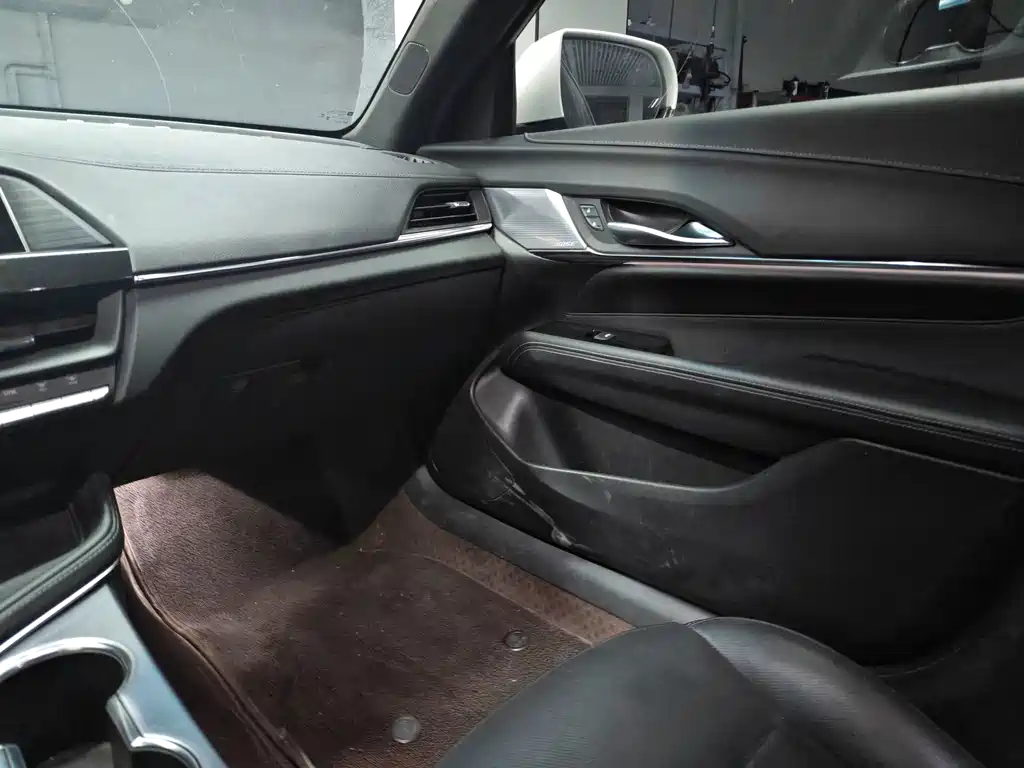 Cadillac CT4 — миниатюра 7
