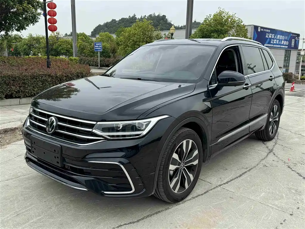 Volkswagen Tiguan L 2025