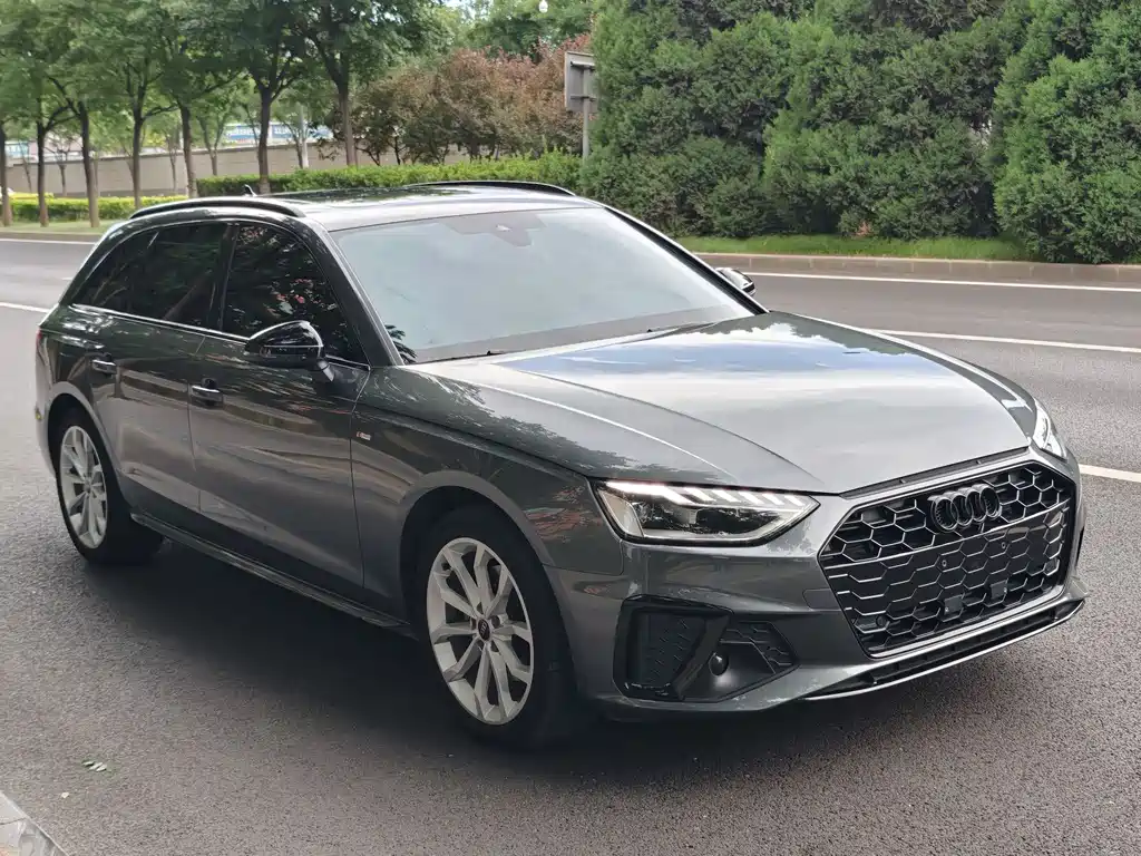 Audi A4 2024 Avant 40 TFSI Fashion Sport