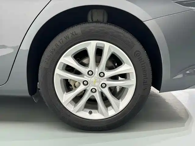 Chevrolet Malibu XL — миниатюра 16