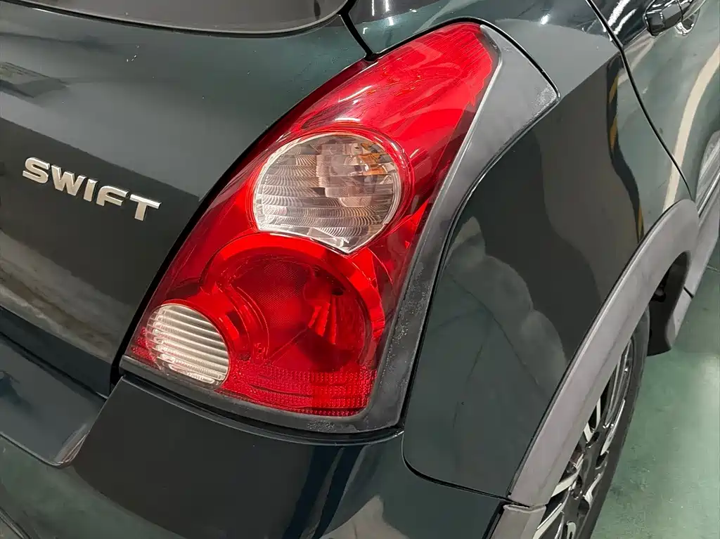 Suzuki Swift — миниатюра 13