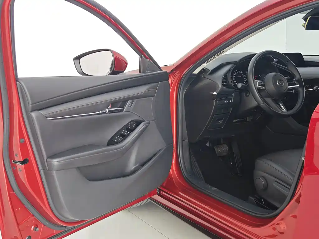 Mazda 3 Axela — миниатюра 28
