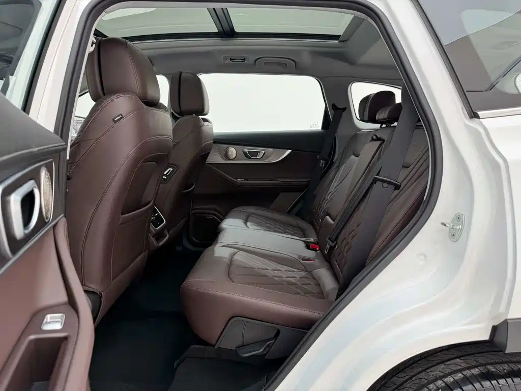 Chery Tiggo 8 PRO — миниатюра 19