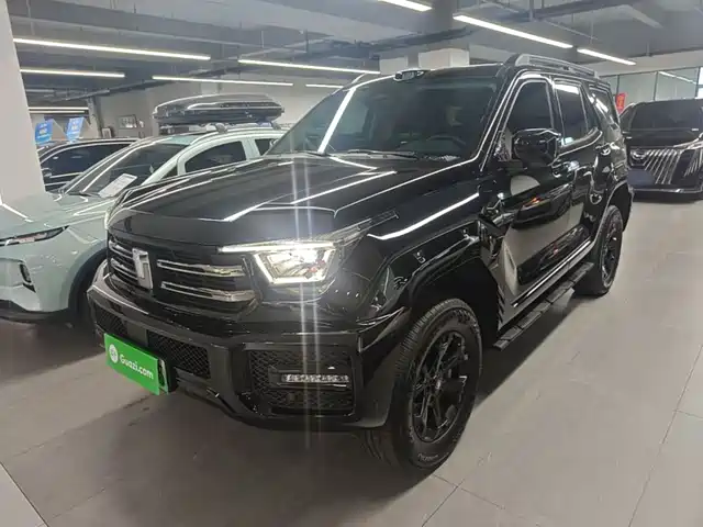 2025 TANK 400