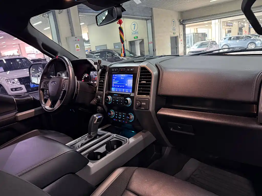 Ford F-150 Raptor — миниатюра 5