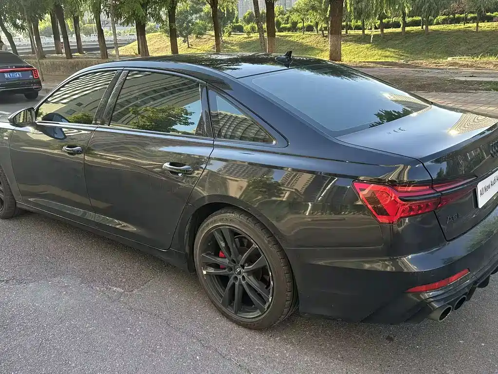 Audi A6L — миниатюра 7
