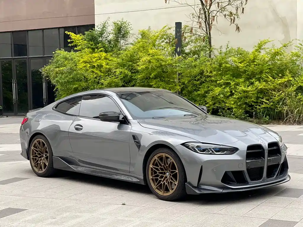 BMW M4 2022 M4