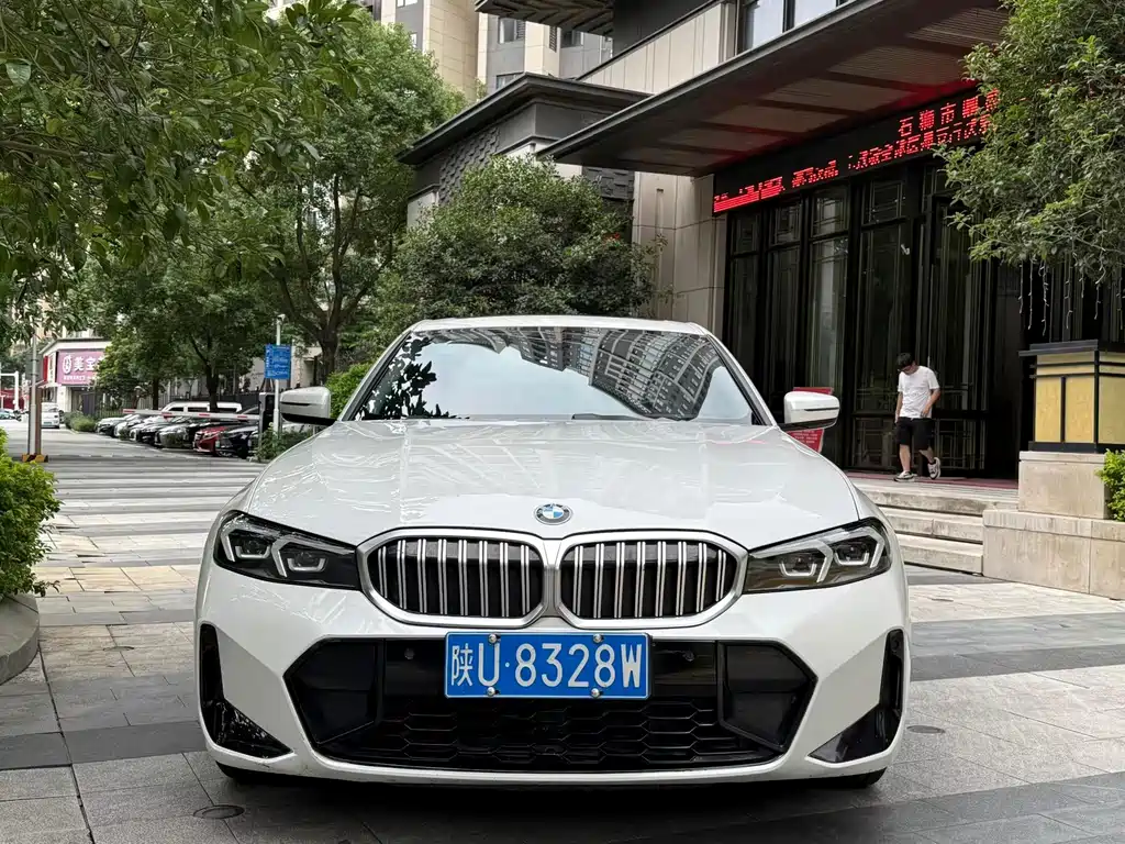 BMW 3 Series — миниатюра 2