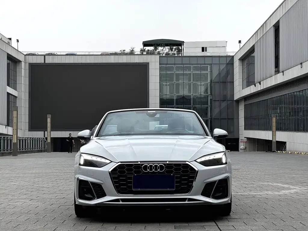 Audi A5 2023 Cabriolet 40 TFSI Fashion