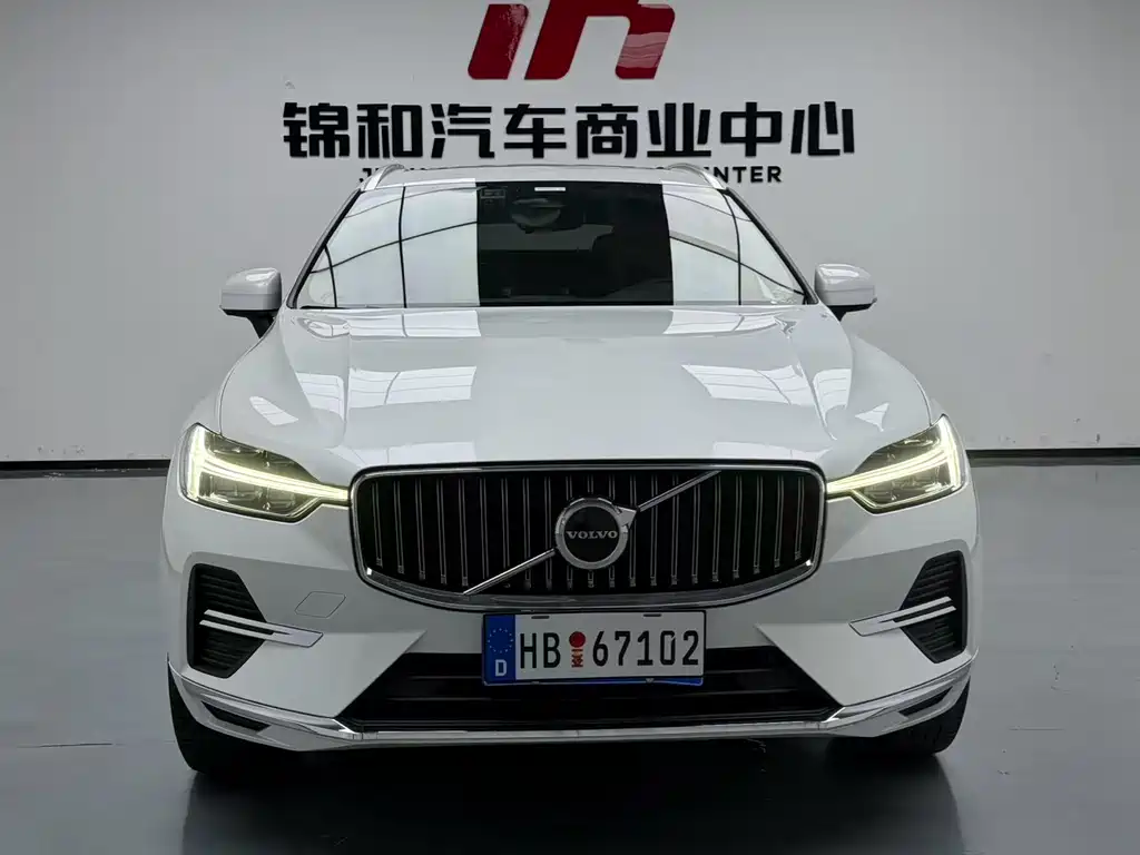 Volvo XC60 2022 B5 Luxury