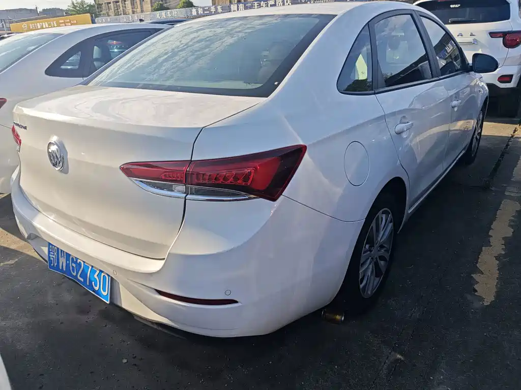 Buick Excelle — миниатюра 15