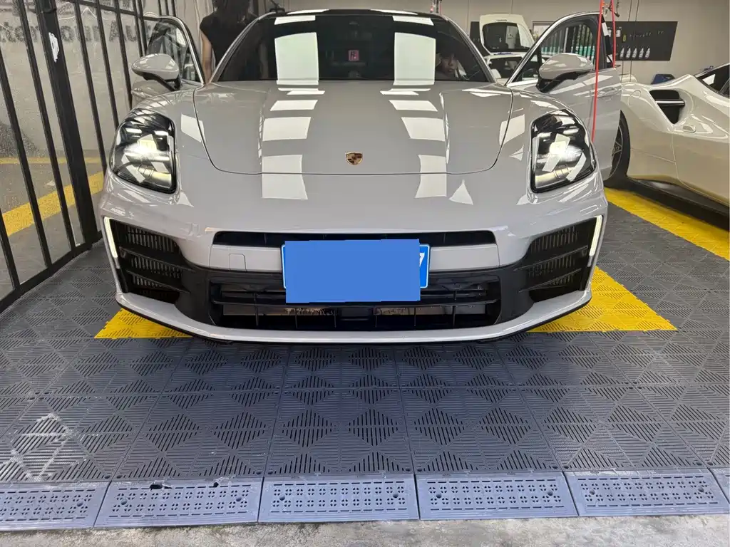 Porsche Panamera — миниатюра 2