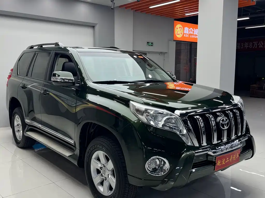 Toyota Land Cruiser Prado 2016 2.7L AT Standard