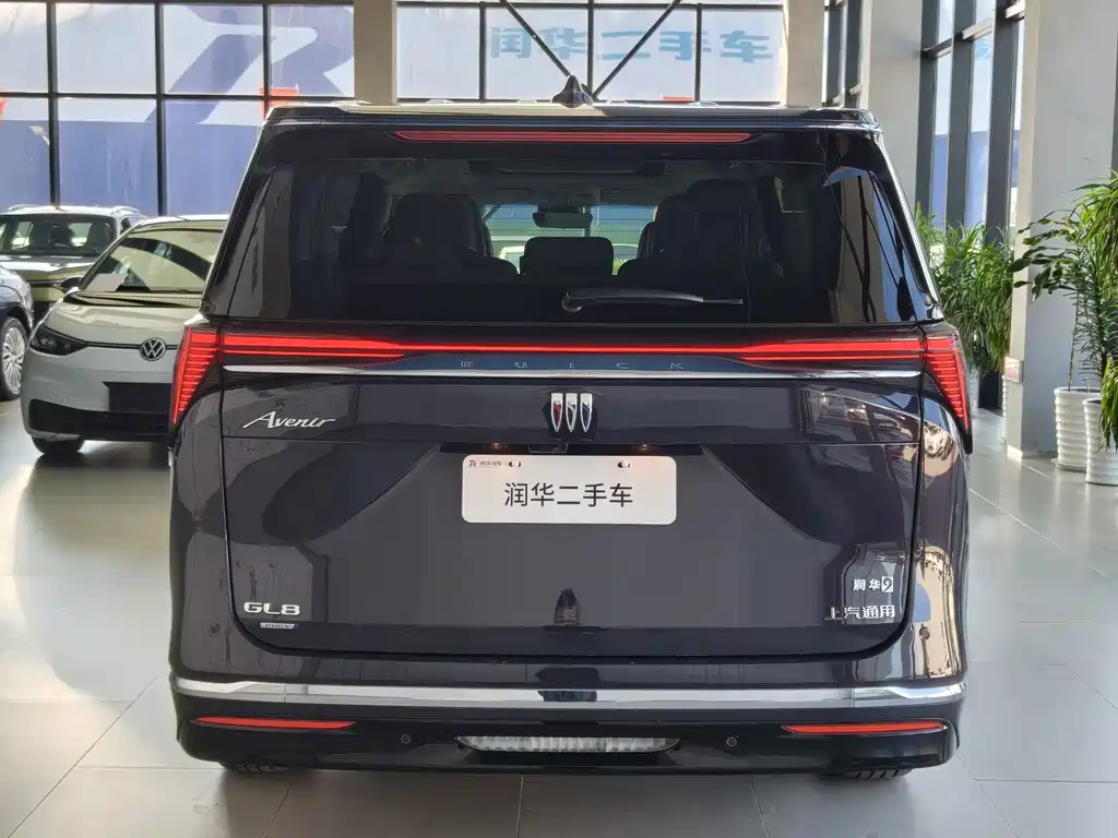 Buick GL8 — миниатюра 4