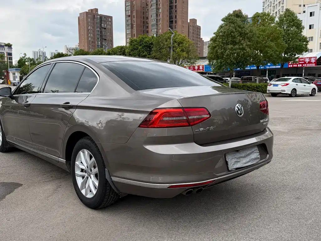 Volkswagen Magotan 2017 330TSI DSG Lead