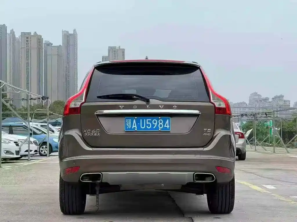 Volvo XC60 — миниатюра 8