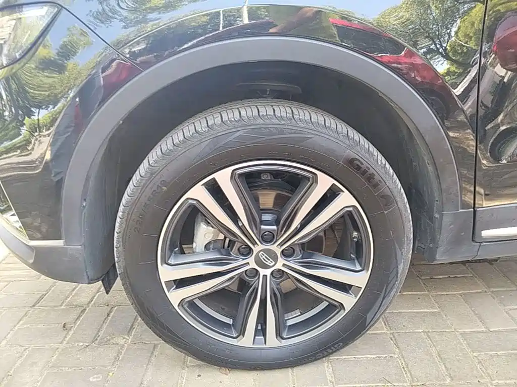 Geely Boyue — миниатюра 23