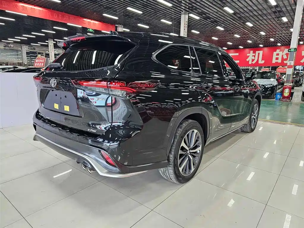 Toyota Crown Kluger 2024 2.5L HEV Luxury