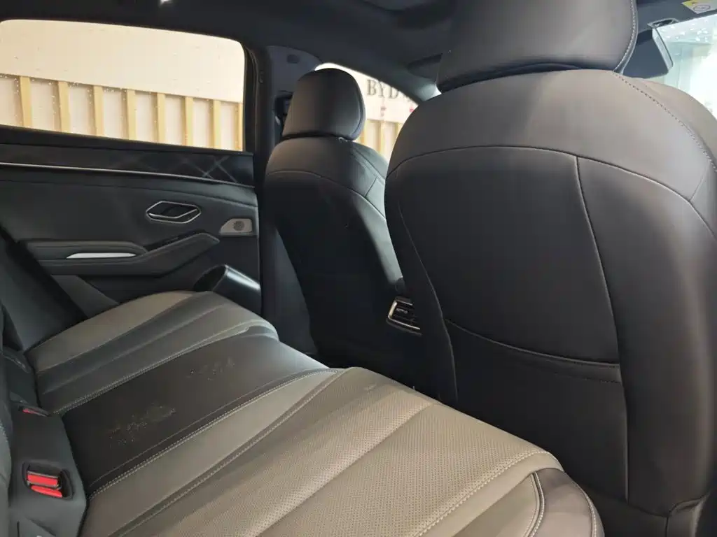 BYD Qin L — миниатюра 7
