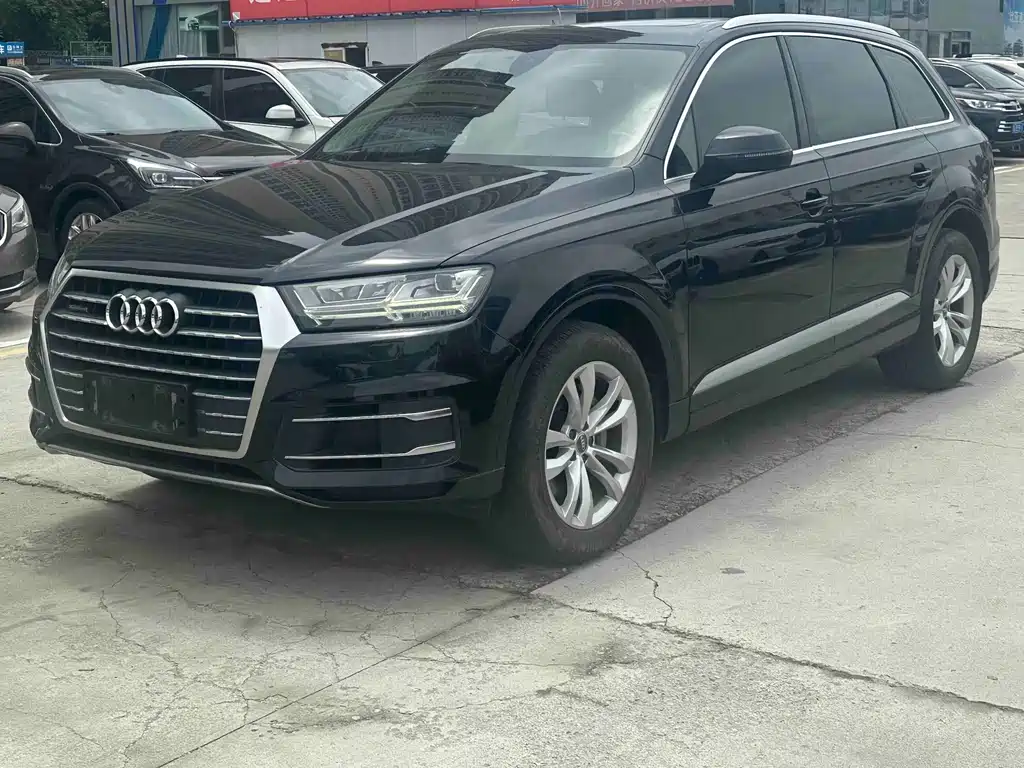 Audi Q7 2019 45 TFSI Comfort Type