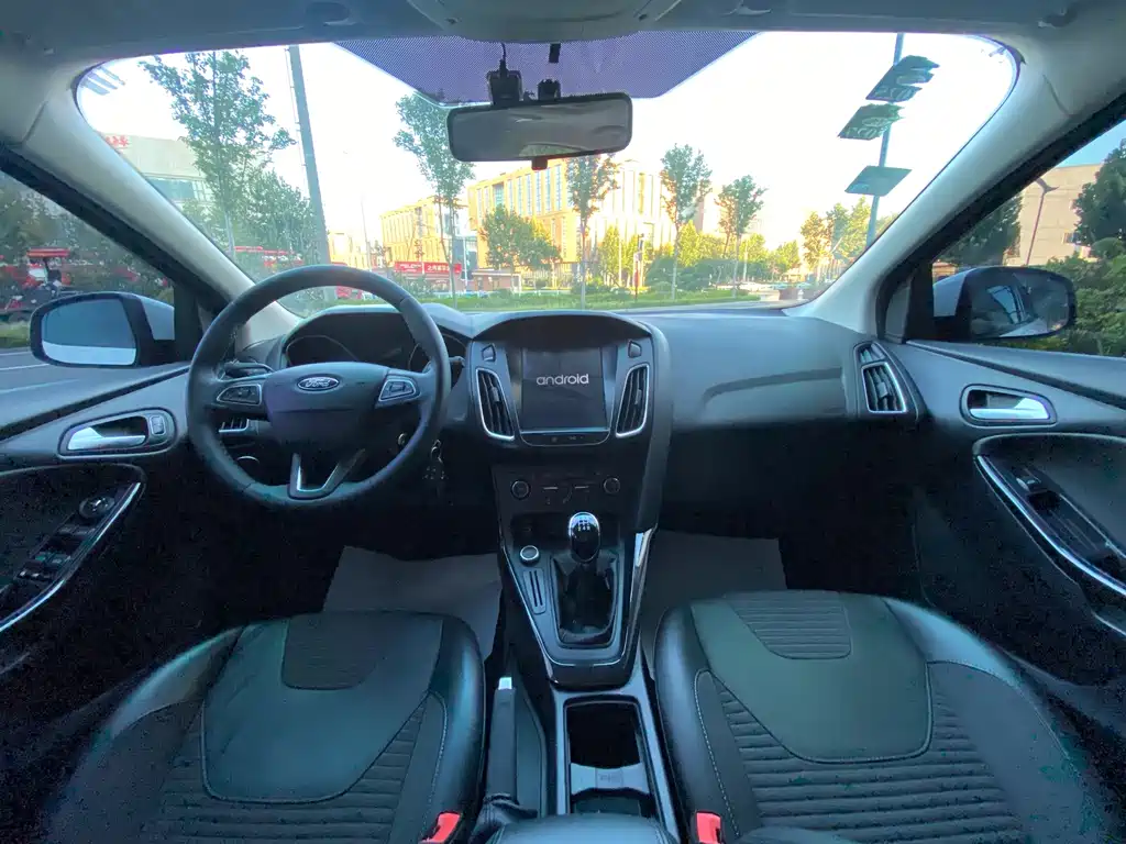 Ford Focus — миниатюра 5