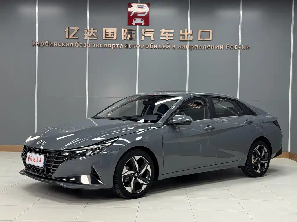 Hyundai Elantra 2023