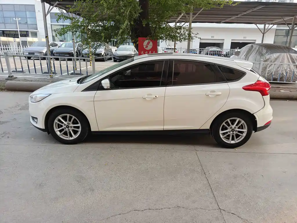 Ford Focus — миниатюра 3
