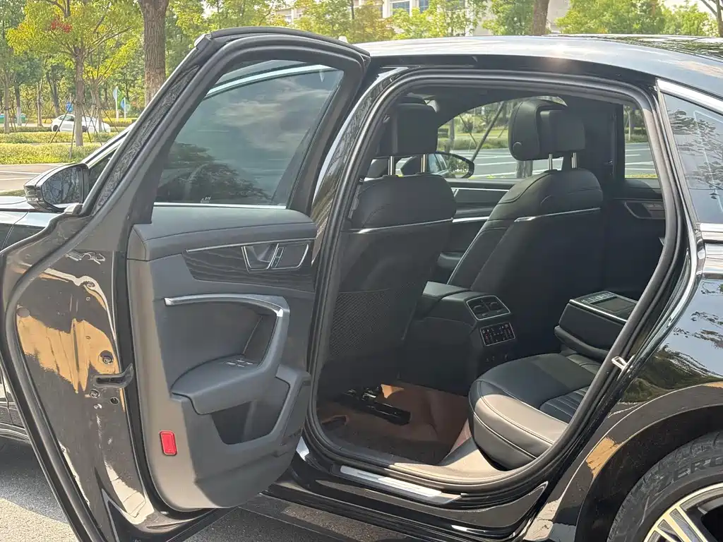 Audi A6L — миниатюра 14