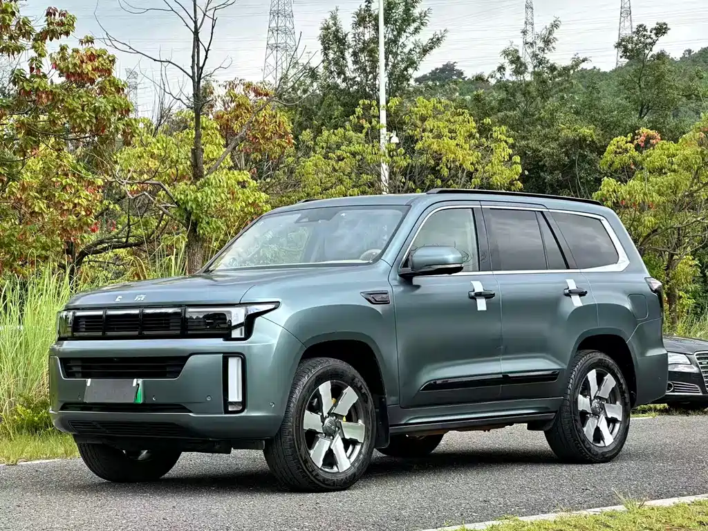 Beijing Off-Road BJ60 в Пекине.