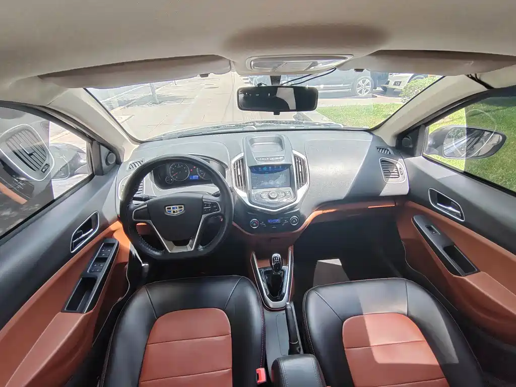 Geely Jingang 2016 1.5L MT Elite