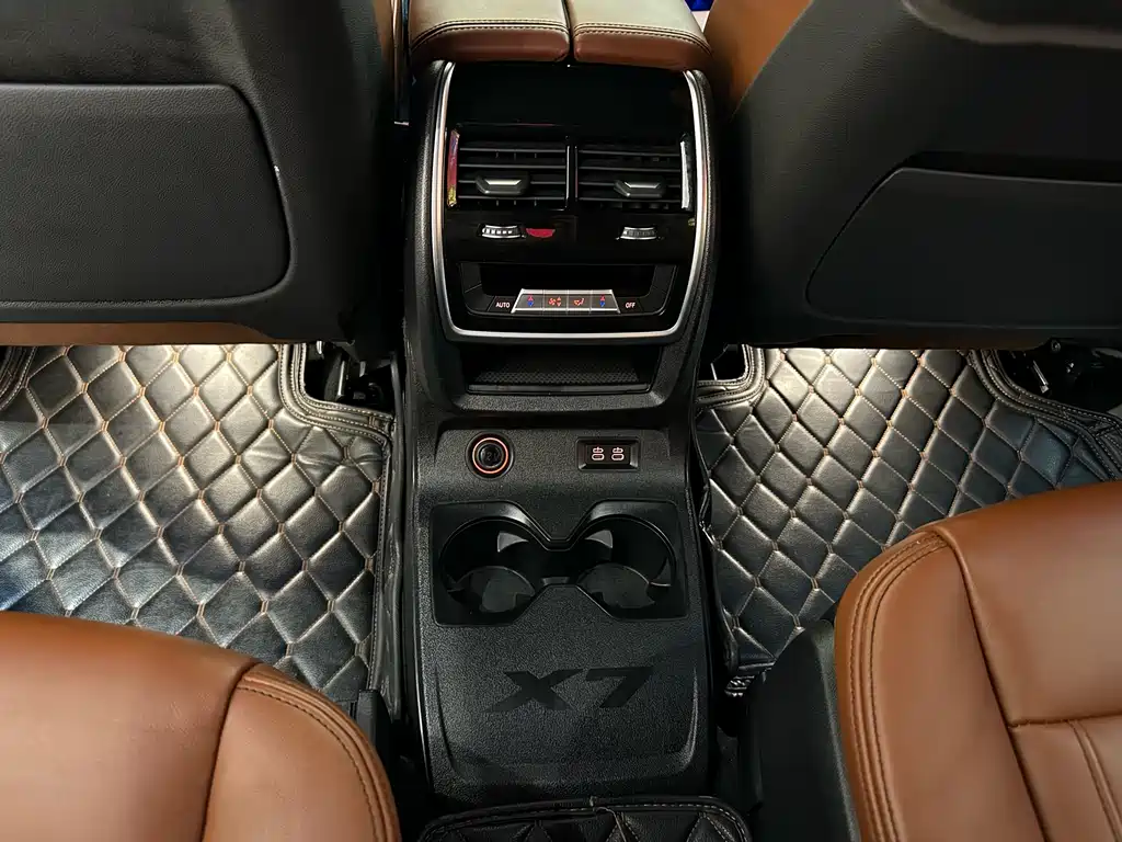 BMW X7 xDrive40i Premium Type M Sport Package, фото 22