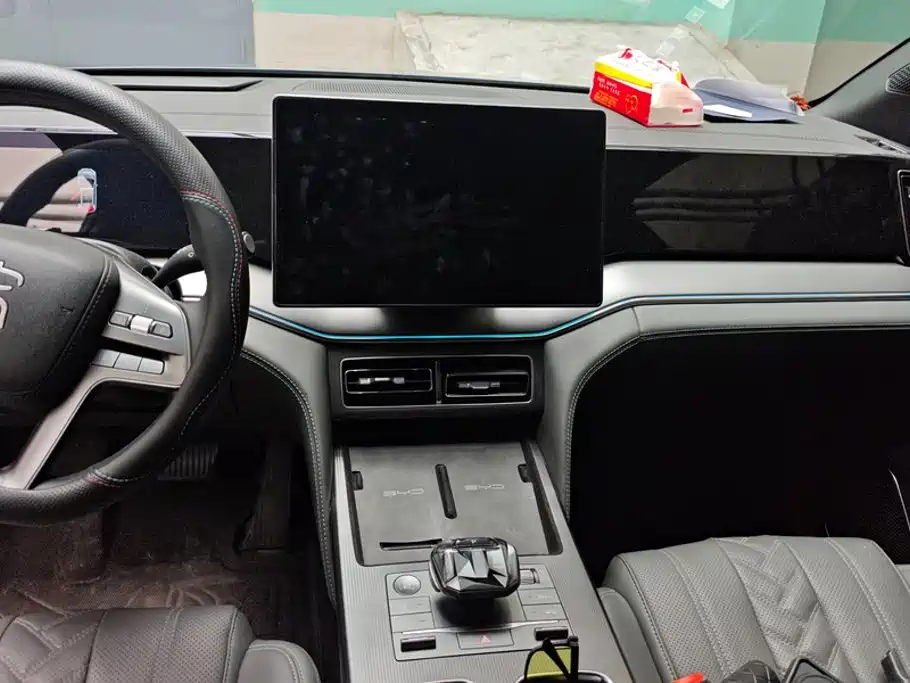 BYD L DM-i — миниатюра 13