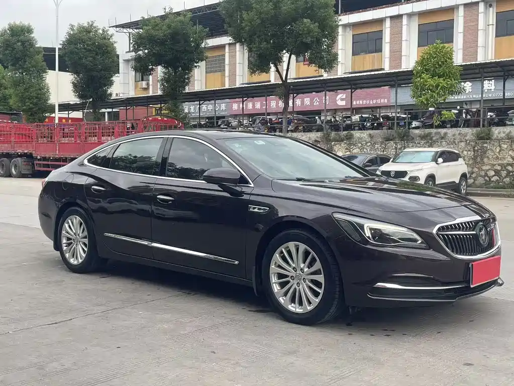 Buick LaCrosse — миниатюра 3