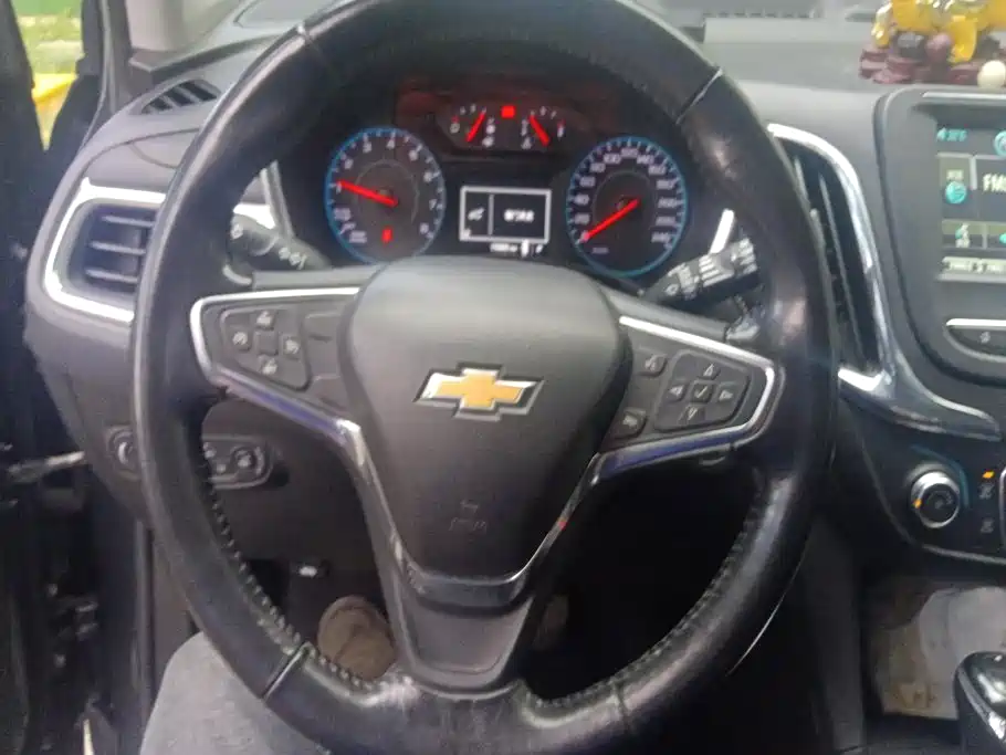 Chevrolet Equinox — миниатюра 15