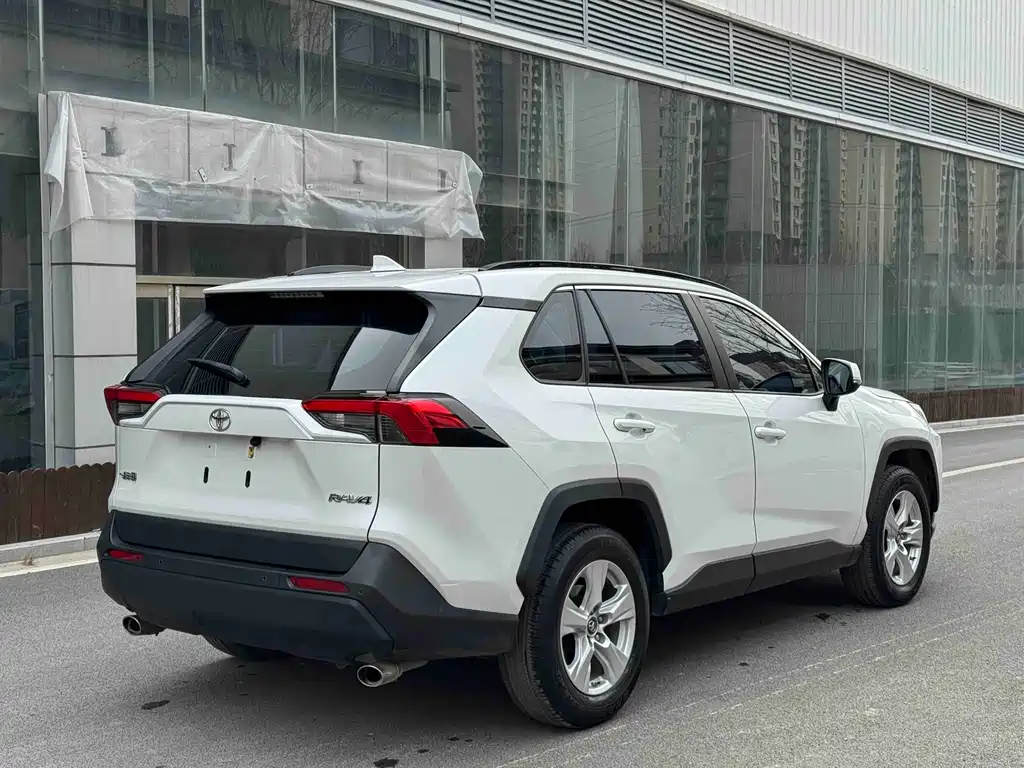 TOYOTA RAV4 RONGFANG