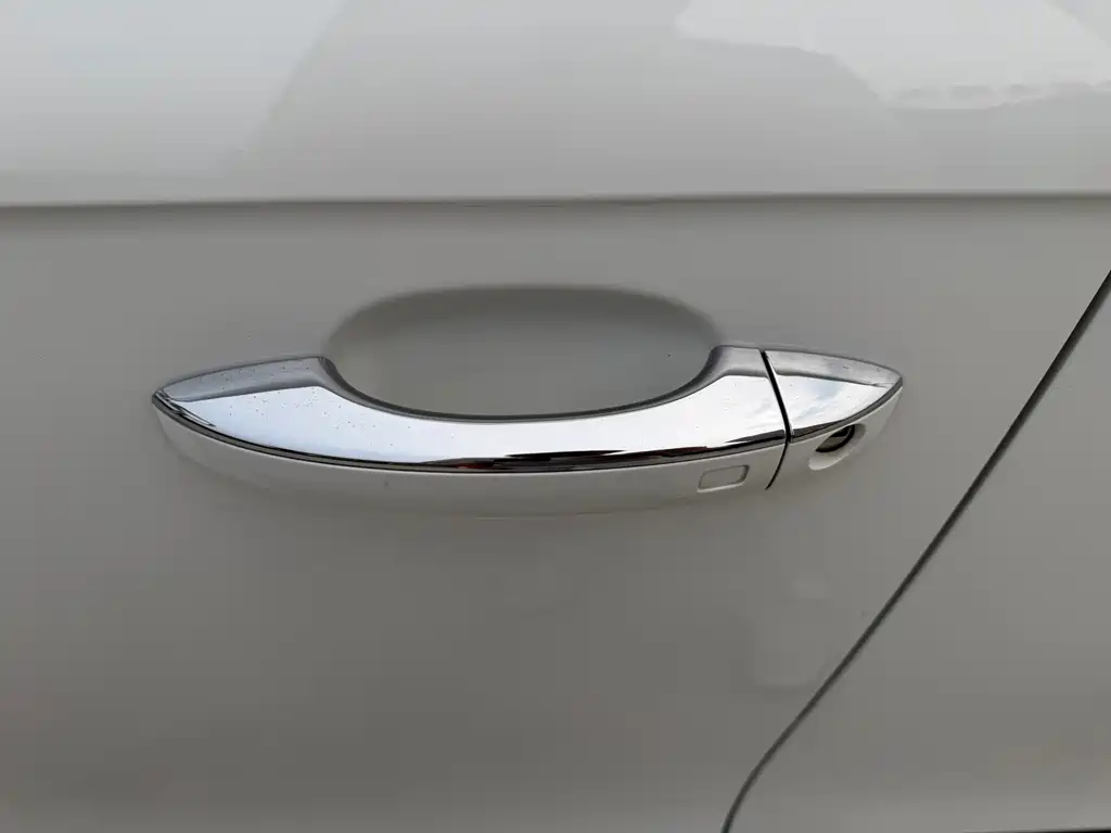 Audi A4L — миниатюра 7