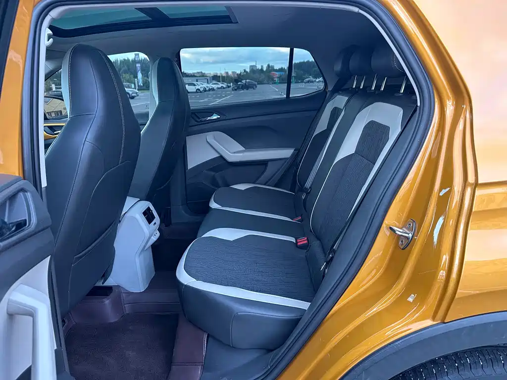 Volkswagen T-Cross — миниатюра 5