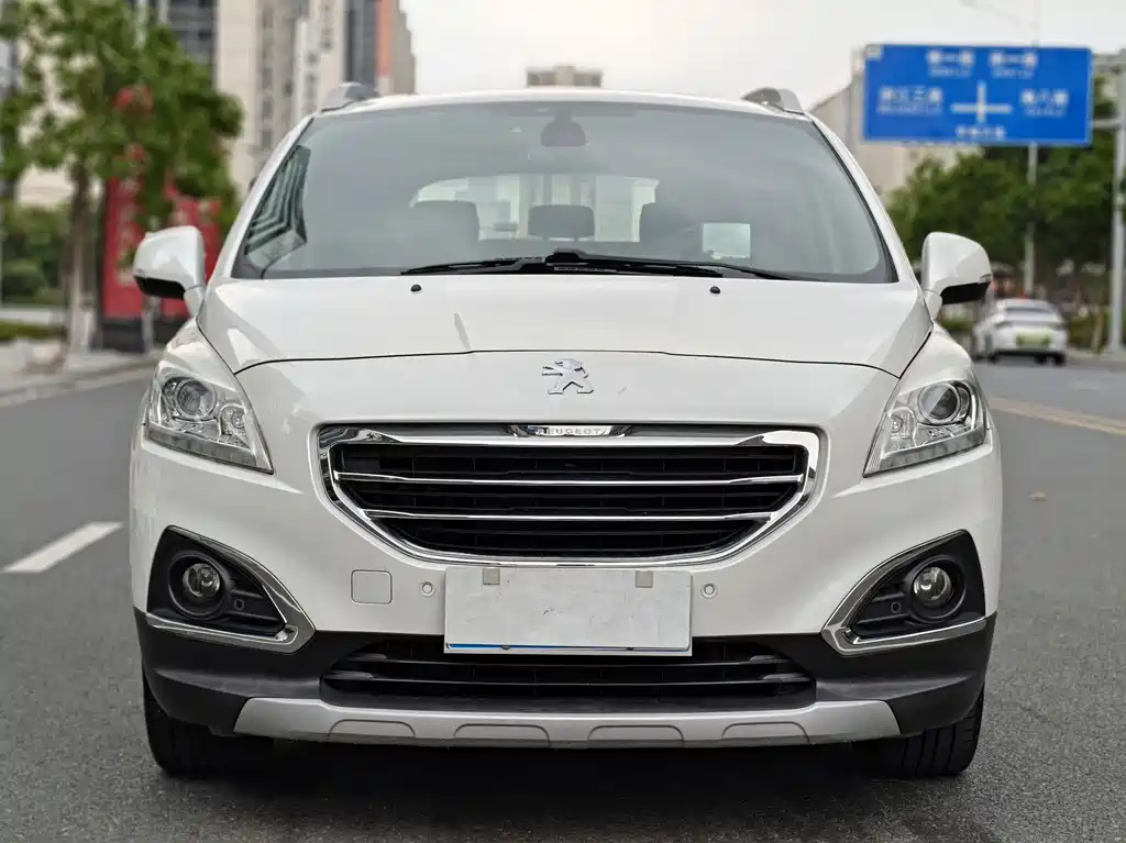 PEUGEOT  3008