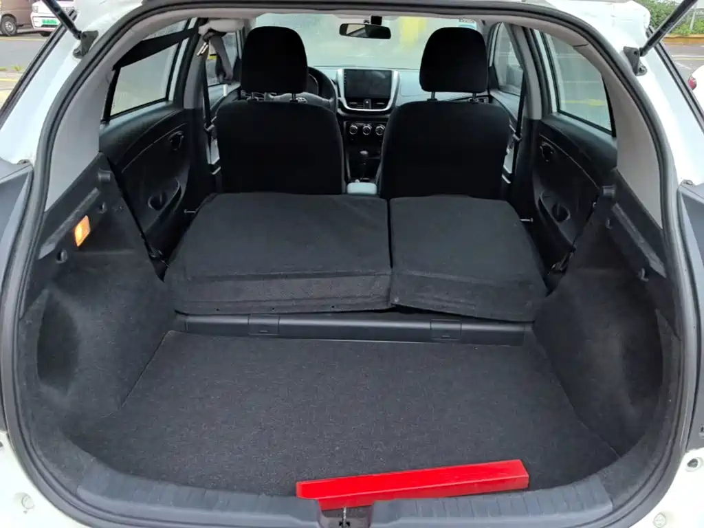 Toyota Yaris L — миниатюра 19
