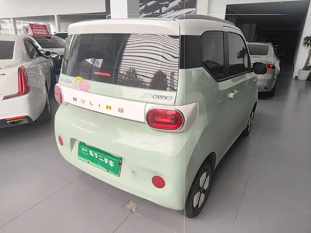 Wuling MINIEV — миниатюра 7