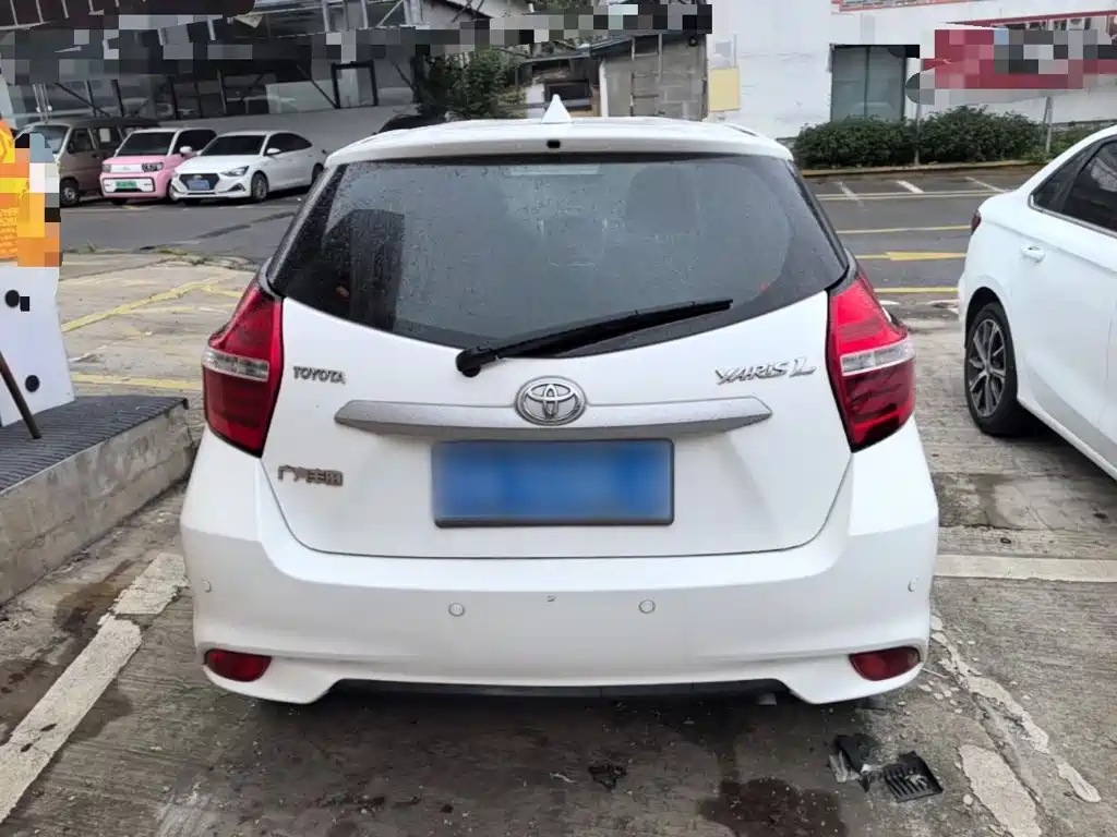 Toyota Yaris L — миниатюра 6