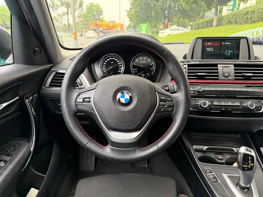 BMW 1 Series (Import) — миниатюра 14
