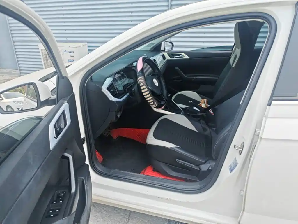Volkswagen Polo — миниатюра 16
